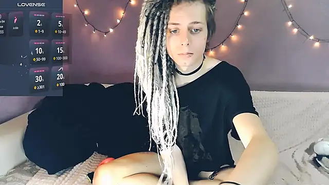 Snapshot of Littlepinkcat chatting on March 8, 2025, 7:31 pm Littlepinkcat online show from March 8, 2025, 7:31 pm