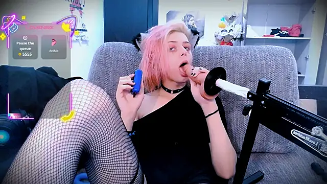 Snapshot of Littlepinkcat chatting on October 2, 2025, 11:12 pm Littlepinkcat online show from October 2, 2025, 11:12 pm