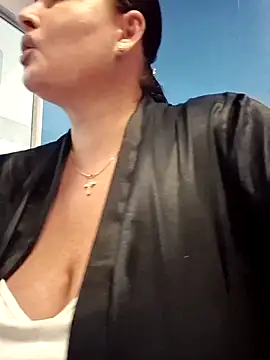 Snapshot of GeorgiaLerox chatting on July 13, 2026, 1:25 pm GeorgiaLerox online show from July 13, 2026, 1:25 pm