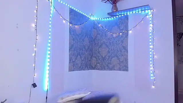 Eva Lee  online show from April 7, 2026, 10:05 am