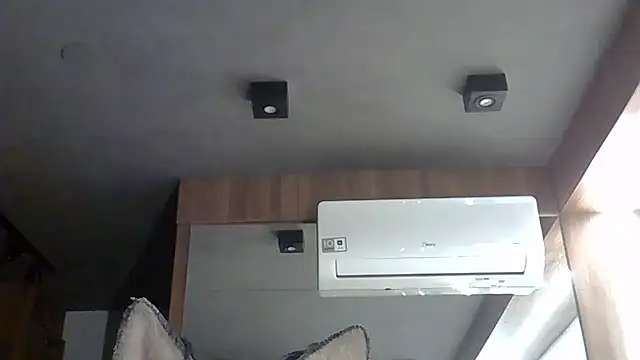 Snapshot of Skinny-Kitten chatting on October 23, 2025, 6:02 am Skinny-Kitten online show from October 23, 2025, 6:02 am