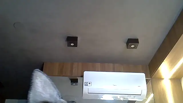 Snapshot of Skinny-Kitten chatting on November 7, 2025, 1:22 pm Skinny-Kitten online show from November 7, 2025, 1:22 pm