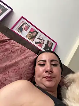 Abril Luv online show from March 10, 2026, 1:27 pm