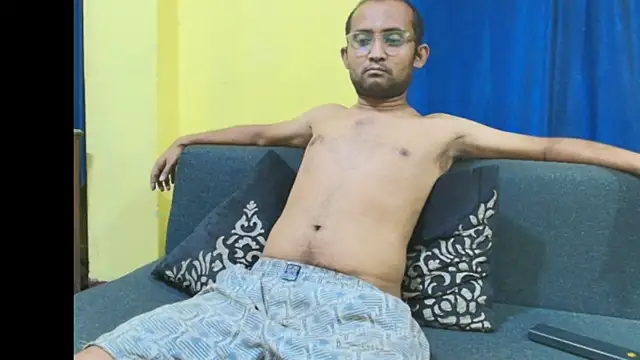 Cute boy2000 online show from May 22, 2026, 6:57 pm