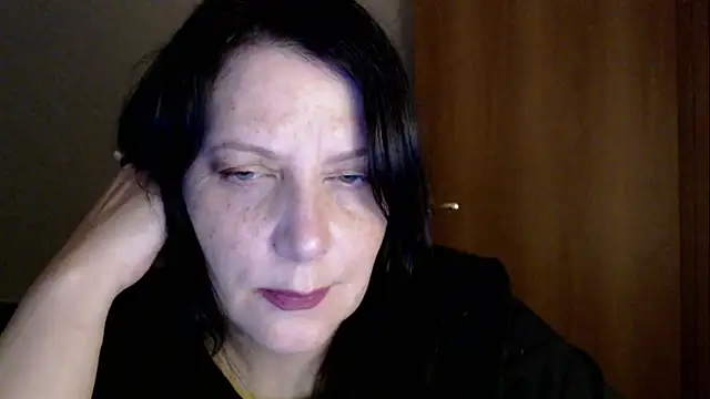 Snapshot of Mirabelle_Sweet chatting on June 6, 2026, 6:56 pm Mirabelle Sweet online show from June 6, 2026, 6:56 pm