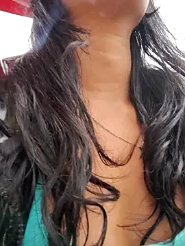  nathaly sweet online show from April 15, 2026, 1:51 pm