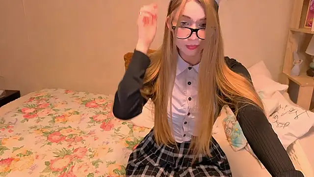 Snapshot of ShyBerryNelly chatting on May 2, 2026, 5:29 pm ShyBerryNelly online show from May 2, 2026, 5:29 pm