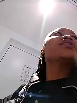 Snapshot of CancerGodessX chatting on March 3, 2025, 8:27 am CancerGodessX online show from March 3, 2025, 8:27 am