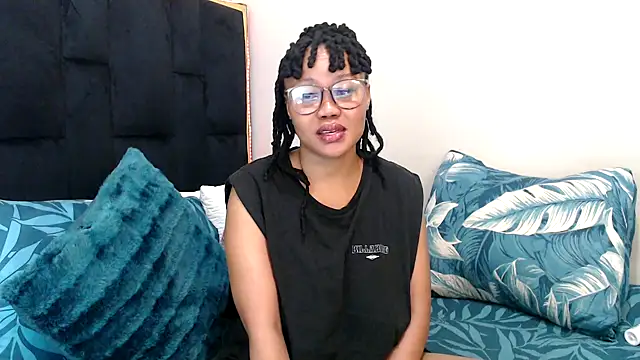 Snapshot of CancerGodessX chatting on October 21, 2025, 12:44 am CancerGodessX online show from October 21, 2025, 12:44 am