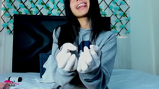 Snapshot of EmmaWilliamss chatting on January 9, 2025, 1:56 pm EmmaWilliamss online show from January 9, 2025, 1:56 pm