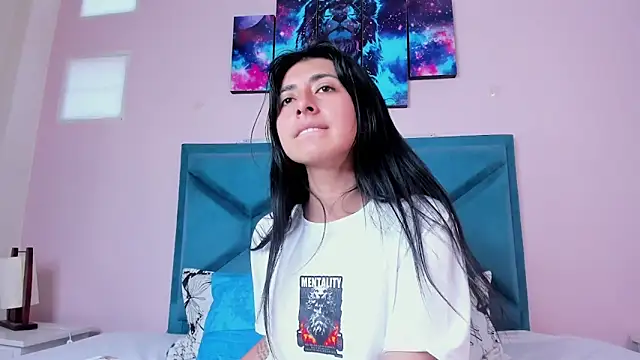 Snapshot of EmmaWilliamss chatting on March 5, 2025, 4:02 pm EmmaWilliamss online show from March 5, 2025, 4:02 pm