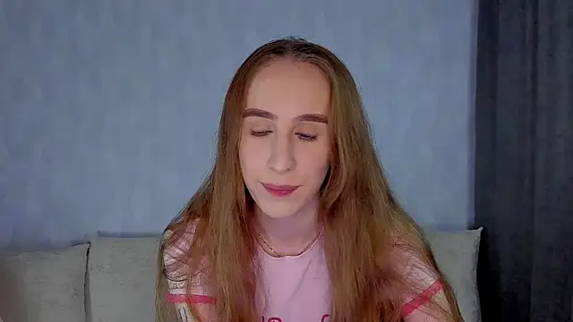 Snapshot of _mira_cle_ chatting on November 4, 2025, 11:26 pm mira cle online show from November 4, 2025, 11:26 pm