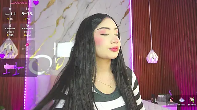 haylie  online show from February 1, 2025, 1:23 am