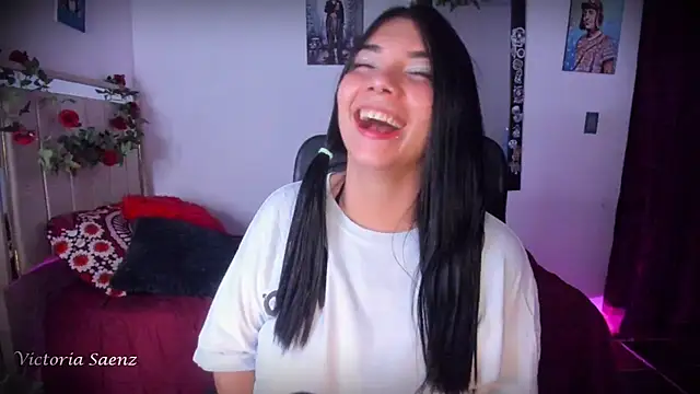 victoriaasaenz  online show from June 13, 2026, 1:03 am
