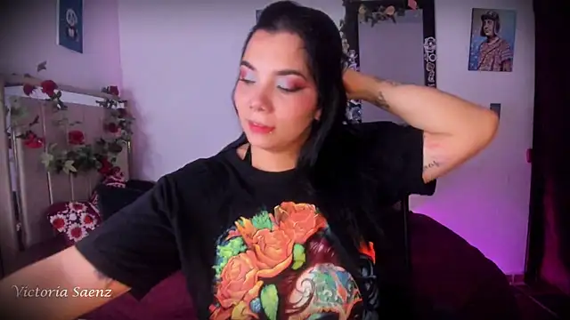 victoriaasaenz  online show from June 28, 2026, 1:00 am