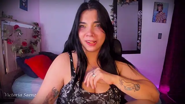 victoriaasaenz  online show from July 2, 2026, 12:54 am