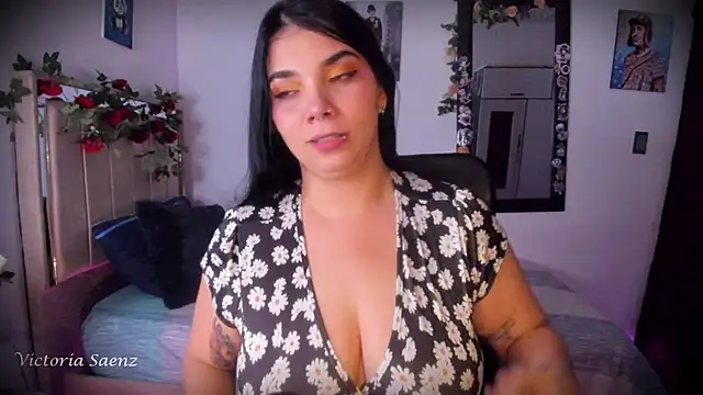 victoriaasaenz  online show from July 23, 2026, 1:08 am