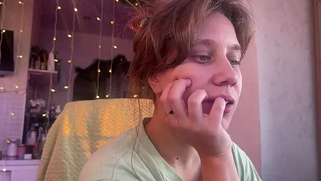 Sasha moormeoow online show from January 6, 2025, 7:31 am