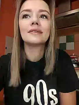 KrissSexi online show from February 2, 2025, 5:32 am