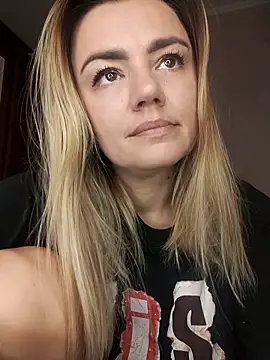 KrissSexi online show from September 22, 2025, 4:36 am