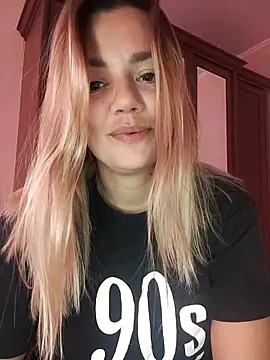 KrissSexi online show from October 10, 2025, 8:24 am