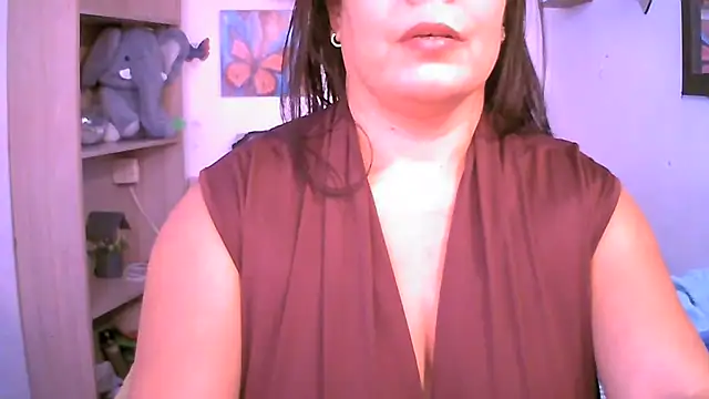 ChiaraFioree online show from April 29, 2026, 8:04 pm