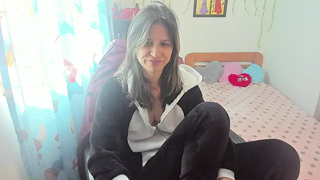 Snapshot of lauren_ashlee chatting on September 20, 2025, 1:34 pm lauren ashlee online show from September 20, 2025, 1:34 pm