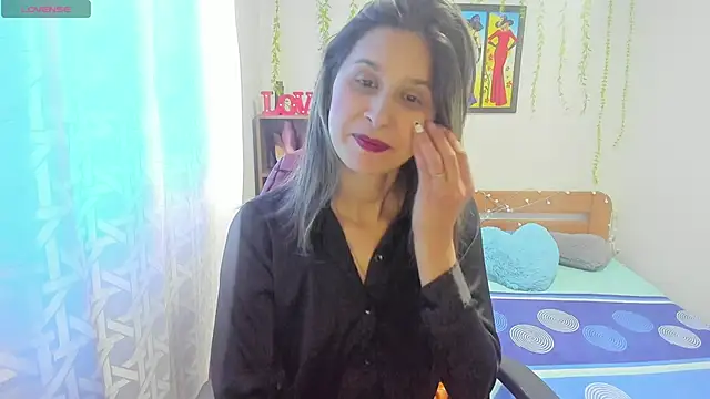 Snapshot of lauren_ashlee chatting on November 12, 2025, 3:34 pm lauren ashlee online show from November 12, 2025, 3:34 pm