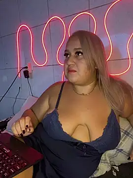 MinaBoss online show from February 18, 2025, 1:54 am