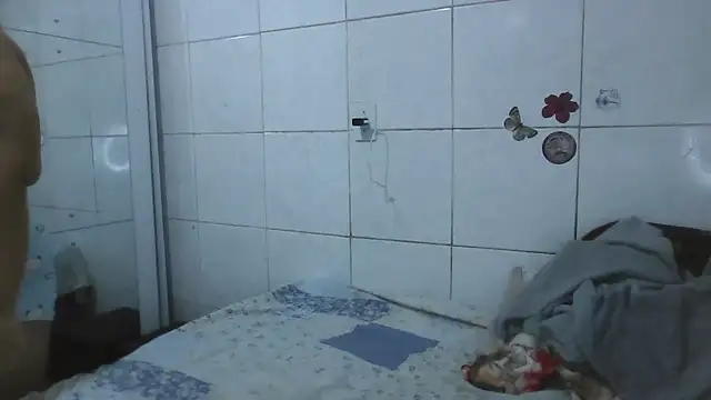 MinaBoss online show from October 5, 2025, 1:48 am