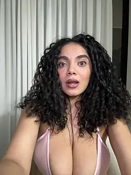 Mariecurl online show from February 8, 2026, 2:59 am