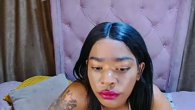 Snapshot of AFRICANGODDESSXXX chatting on August 7, 2026, 6:32 pm AFRICANGODDESSXXX online show from August 7, 2026, 6:32 pm