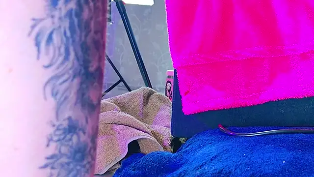 Snapshot of NathaxaLeans chatting on October 19, 2025, 11:44 am NathaxaLeans online show from October 19, 2025, 11:44 am