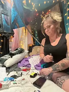 SummerBlueMoon online show from March 7, 2026, 1:46 am