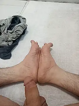 Snapshot of Hardapple01 chatting on March 15, 2025, 10:22 pm Hardapple01 online show from March 15, 2025, 10:22 pm