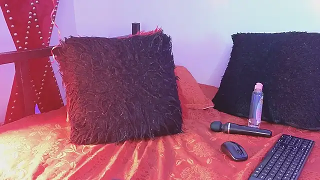 MishaKinki online show from February 11, 2025, 10:39 pm