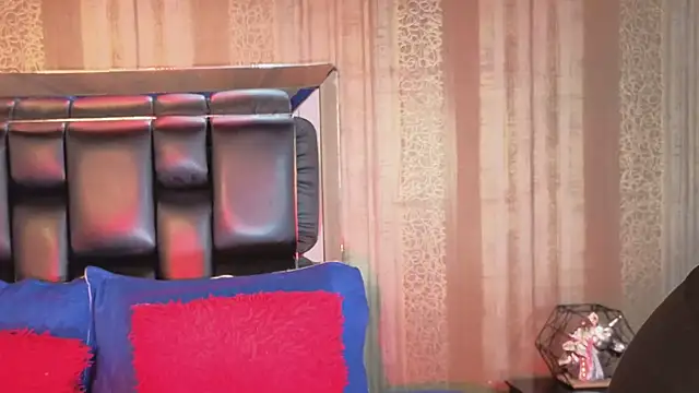 MishaKinki online show from January 15, 2026, 8:23 pm