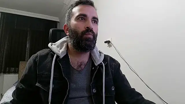 Snapshot of tgltplsr chatting on December 17, 2024, 2:01 am tgltplsr online show from December 17, 2024, 2:01 am