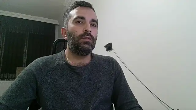 Snapshot of tgltplsr chatting on January 24, 2025, 1:35 am tgltplsr online show from January 24, 2025, 1:35 am