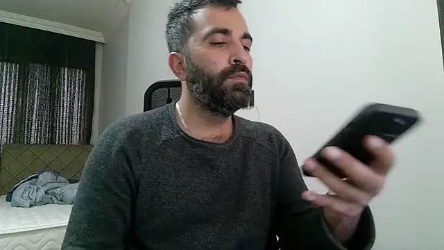 Snapshot of tgltplsr chatting on February 16, 2025, 5:15 am tgltplsr online show from February 16, 2025, 5:15 am