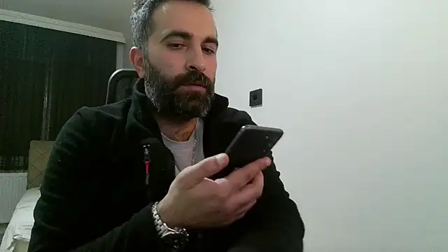 Snapshot of tgltplsr chatting on February 24, 2025, 10:58 pm tgltplsr online show from February 24, 2025, 10:58 pm