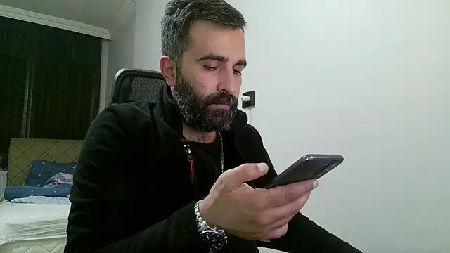 Snapshot of tgltplsr chatting on February 26, 2025, 11:26 pm tgltplsr online show from February 26, 2025, 11:26 pm