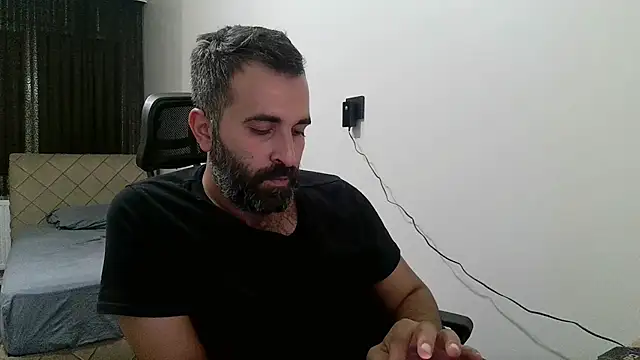 Snapshot of tgltplsr chatting on October 31, 2025, 8:54 pm tgltplsr online show from October 31, 2025, 8:54 pm