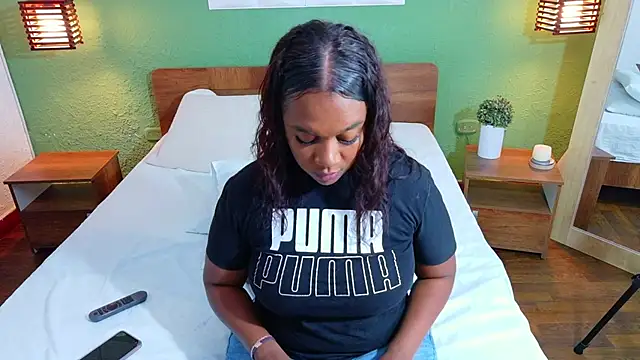 dannaahbrown online show from October 17, 2025, 7:49 pm