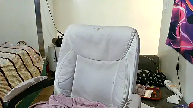 YasmineMinaj online show from December 14, 2025, 11:20 pm