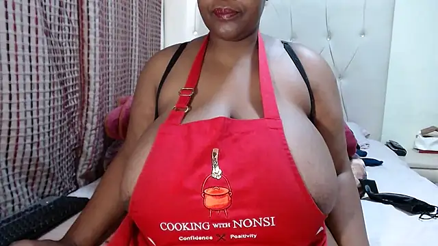 Snapshot of CHOCOLATEDARKBUSTYX chatting on September 19, 2025, 6:04 am CHOCOLATEDARKBUSTYX online show from September 19, 2025, 6:04 am