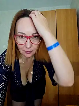 Snapshot of LybovNTV chatting on October 2, 2025, 2:51 am LybovNTV online show from October 2, 2025, 2:51 am