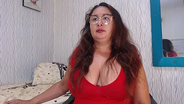 Snapshot of NadiaWhite chatting on March 14, 2025, 6:07 pm NadiaWhite online show from March 14, 2025, 6:07 pm