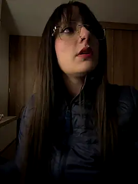 Megan lu2 online show from December 3, 2024, 5:53 am
