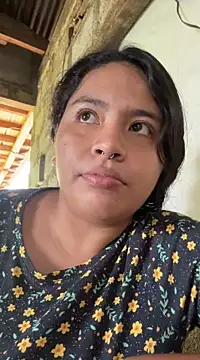 Snapshot of moncerrat_luna chatting on December 10, 2024, 6:17 pm moncerrat luna online show from December 10, 2024, 6:17 pm